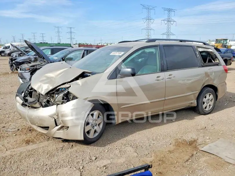 2010 Toyota SIENNA фото