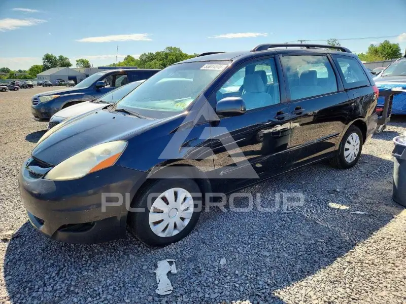 2010 Toyota SIENNA фото