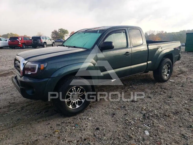 2010 Toyota TACOMA photo