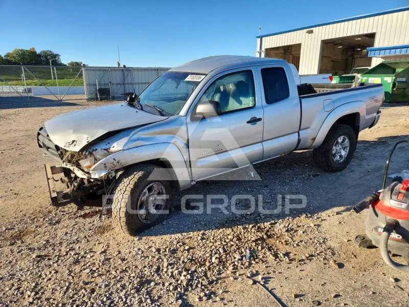2010 Toyota TACOMA photo