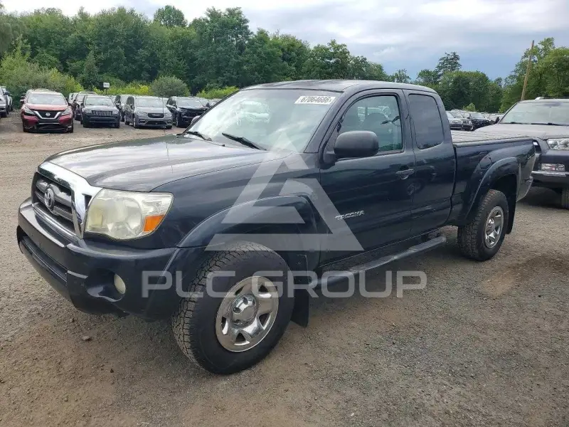 2010 Toyota TACOMA photo