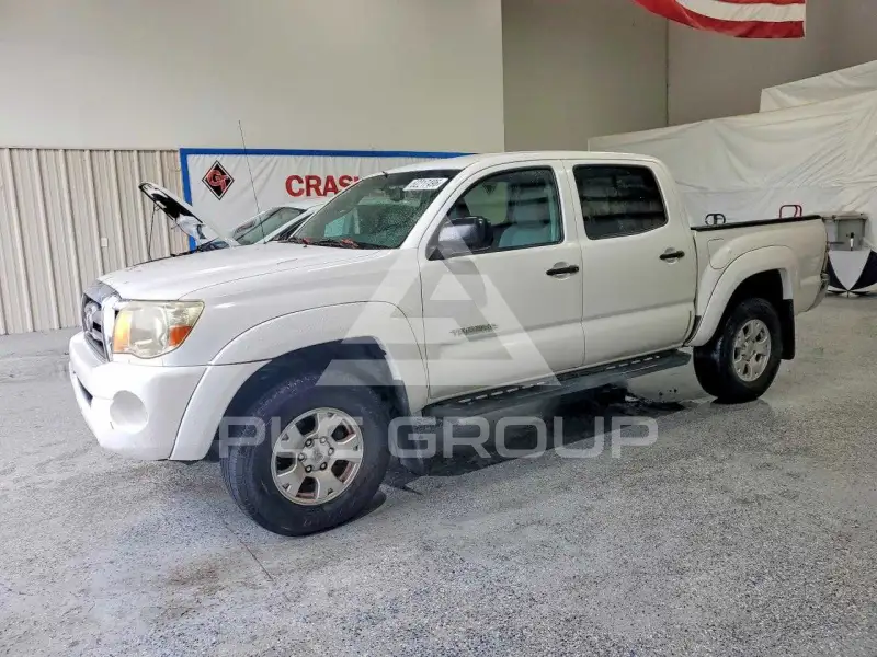 2010 Toyota TACOMA фото