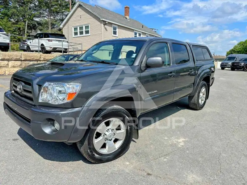 2010 Toyota TACOMA photo