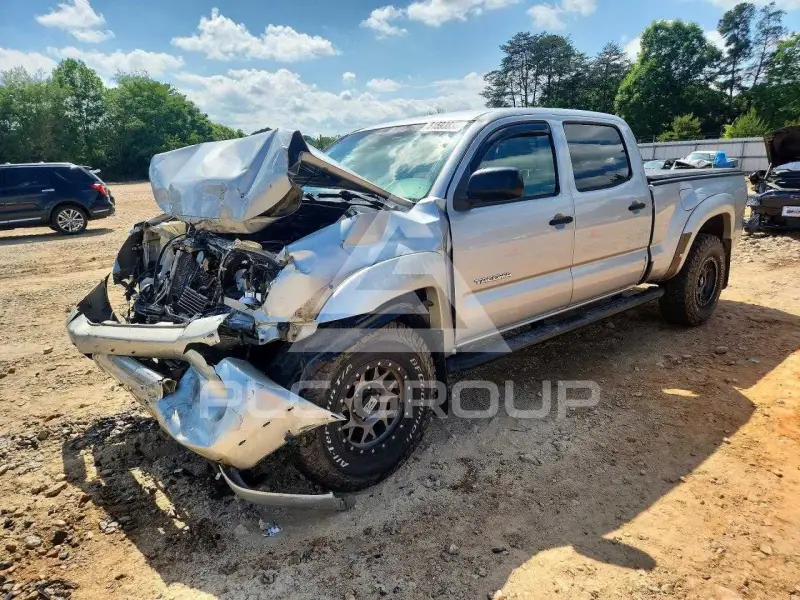 2010 Toyota TACOMA photo