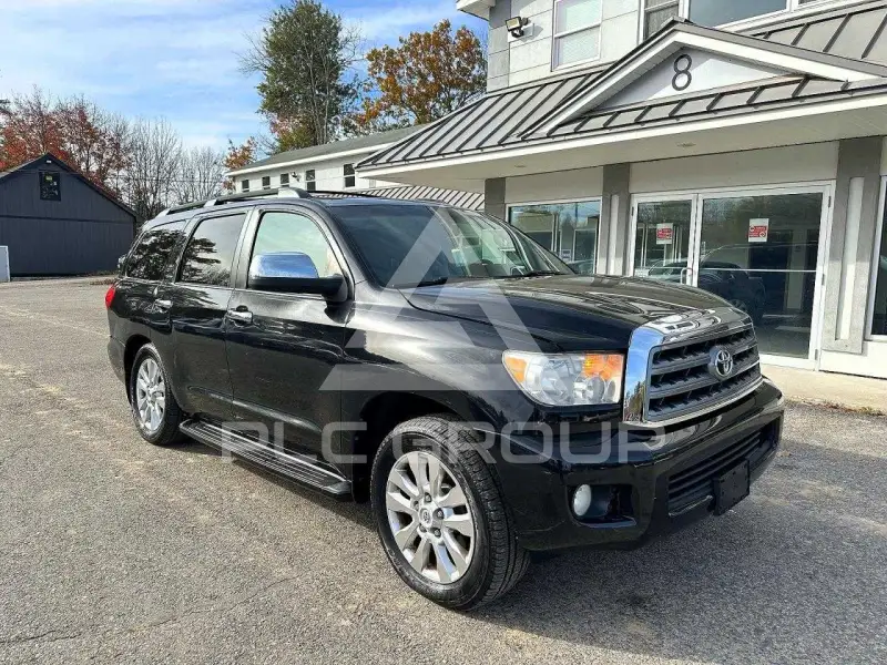 2010 Toyota SEQUOIA фото