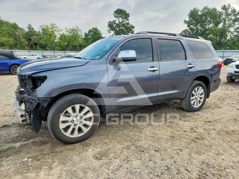 2010 Toyota SEQUOIA фото