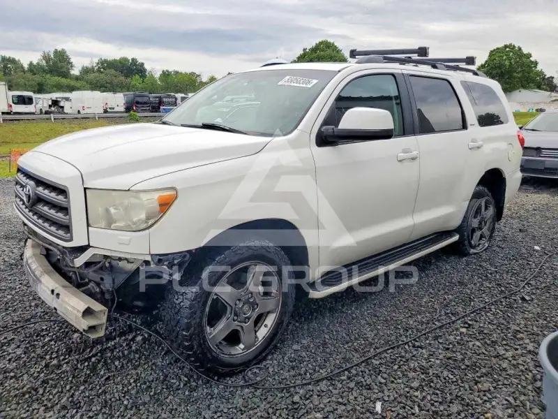 2010 Toyota SEQUOIA photo