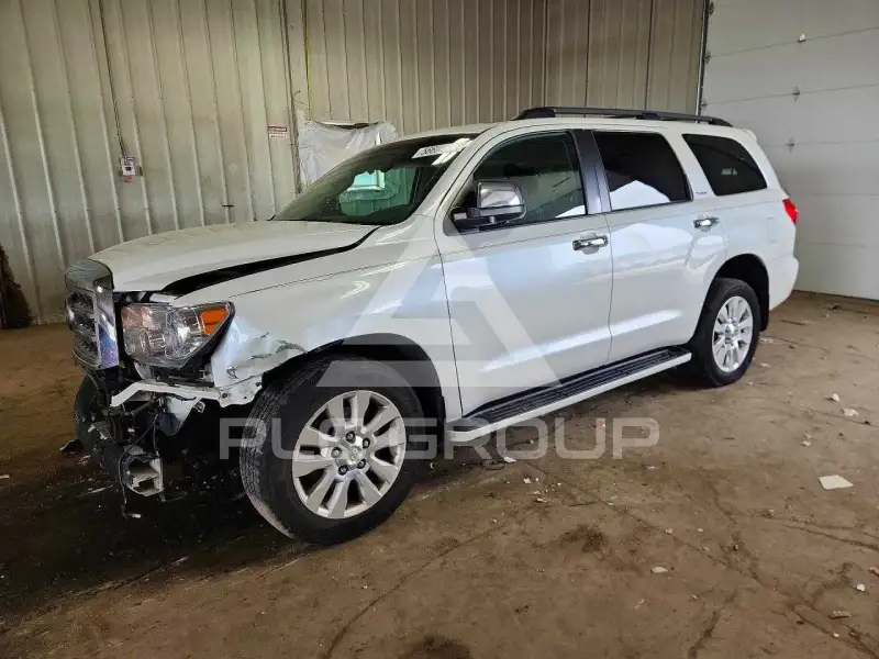 2010 Toyota SEQUOIA фото