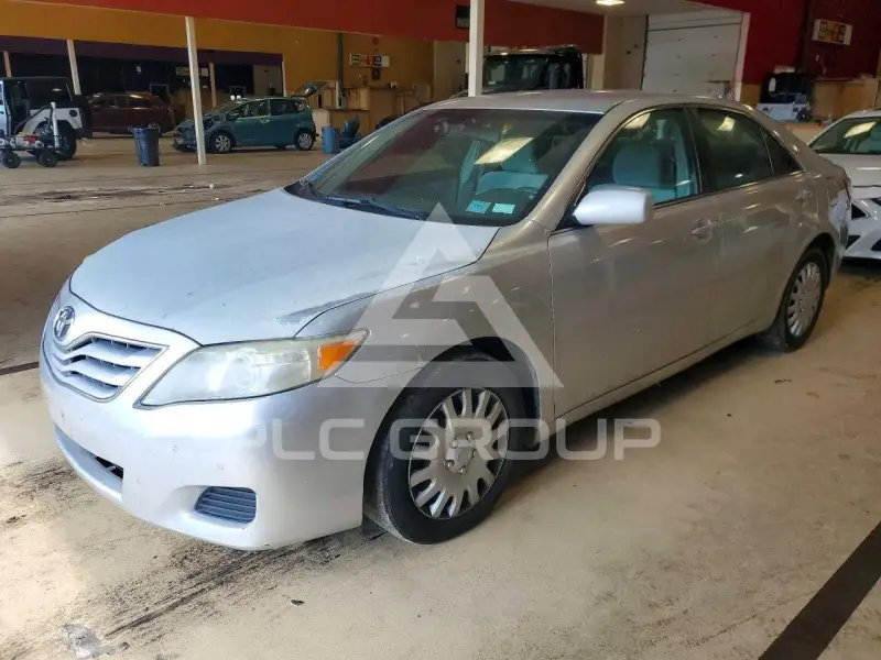 2010 Toyota CAMRY фото