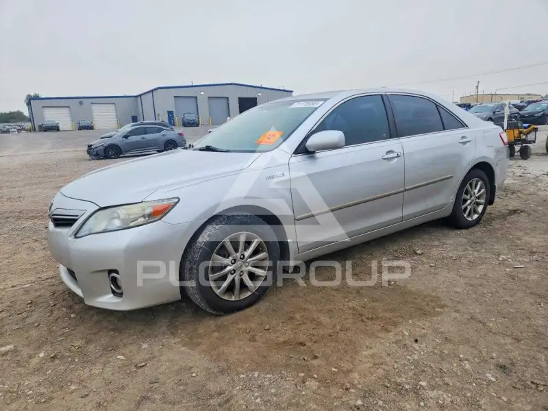 2010 Toyota CAMRY фото