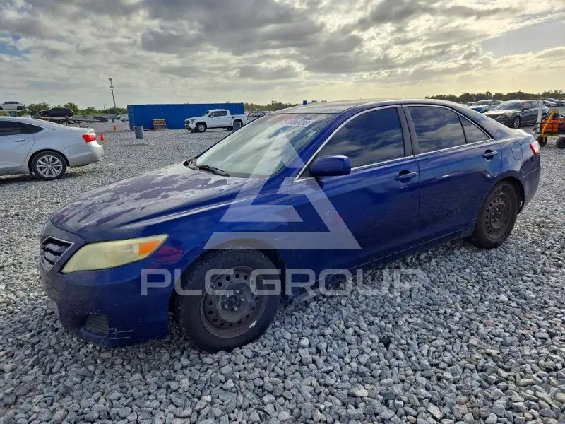 2010 Toyota CAMRY photo