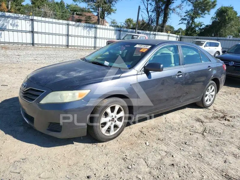 2010 Toyota CAMRY фото