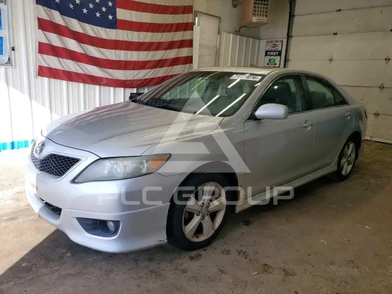 2010 Toyota CAMRY photo