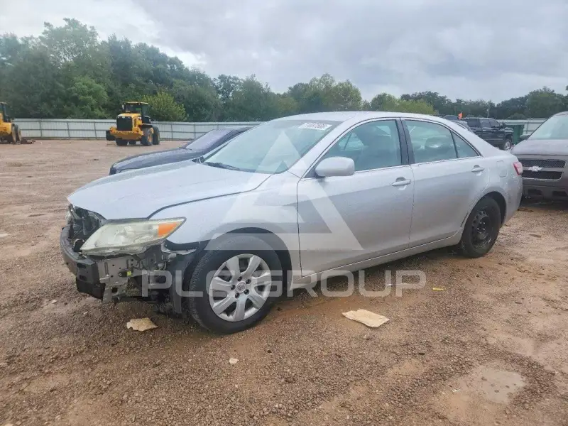 2010 Toyota CAMRY фото