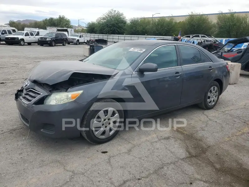 2010 Toyota CAMRY фото