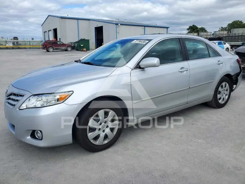 2010 Toyota CAMRY фото