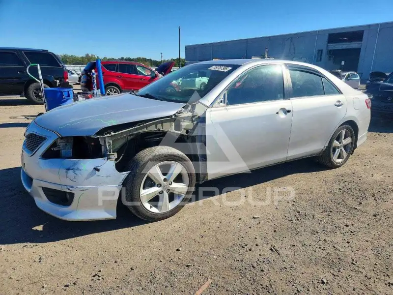 2010 Toyota CAMRY photo
