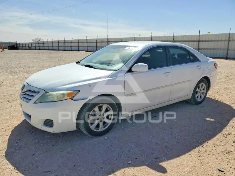 2010 Toyota CAMRY фото