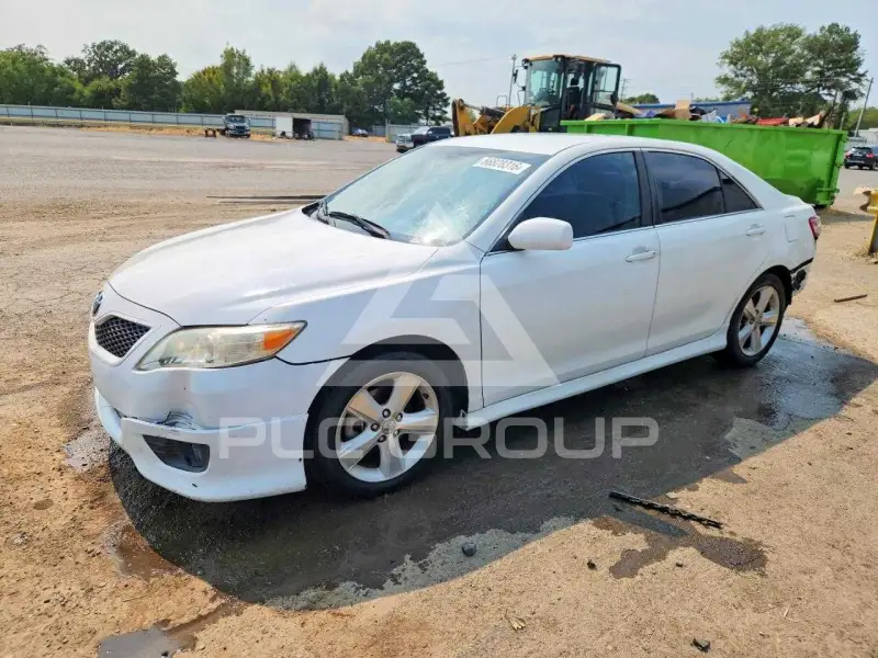 2010 Toyota CAMRY фото