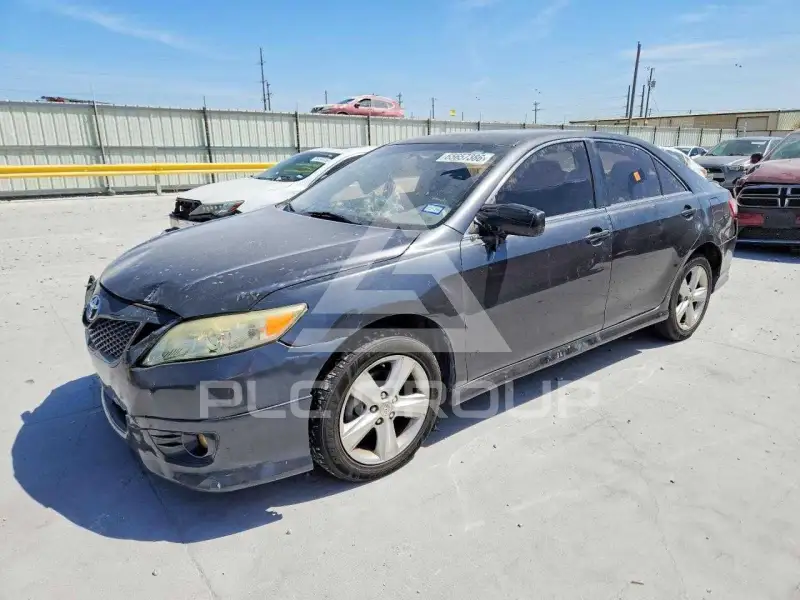 2010 Toyota CAMRY фото