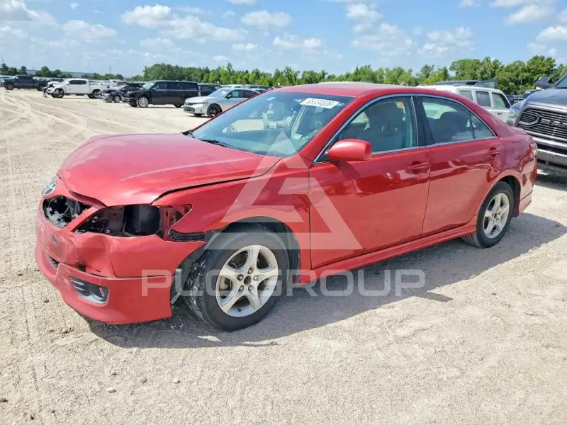 2010 Toyota CAMRY photo