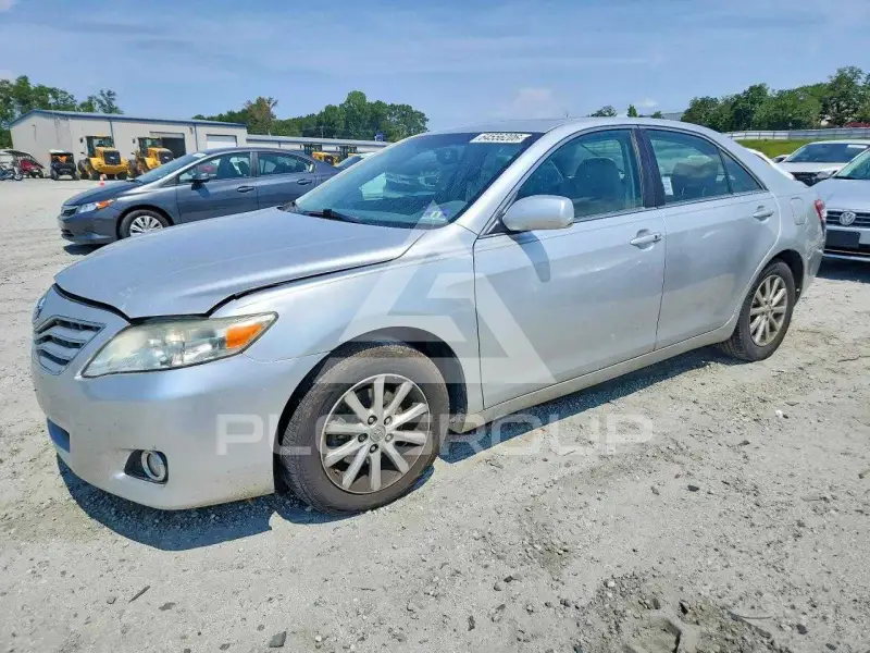 2010 Toyota CAMRY photo