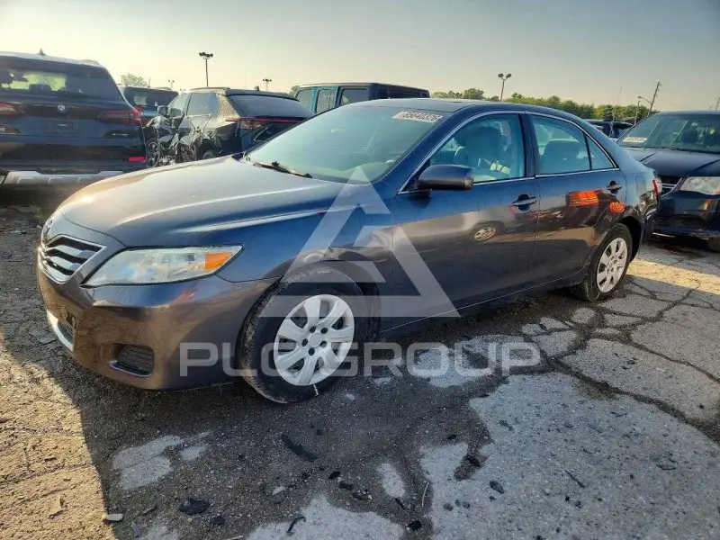 2010 Toyota CAMRY фото