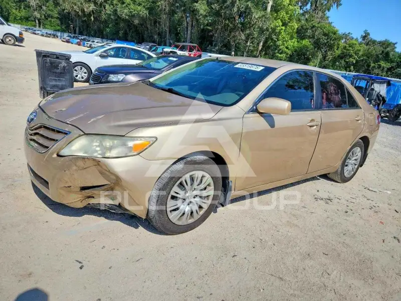 2010 Toyota CAMRY фото