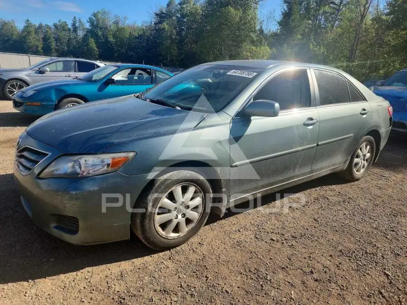 2010 Toyota CAMRY фото