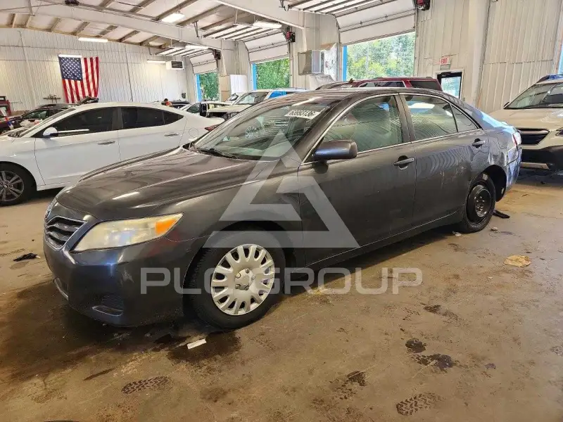 2010 Toyota CAMRY фото