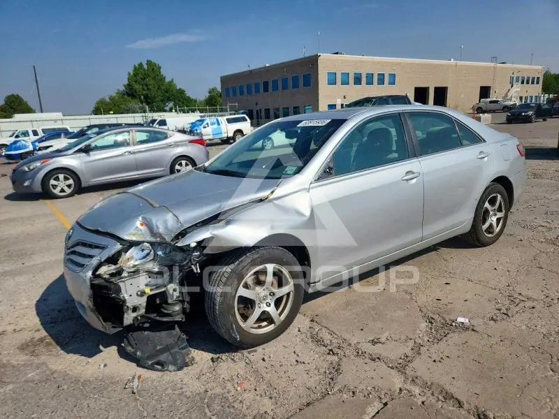 2010 Toyota CAMRY photo