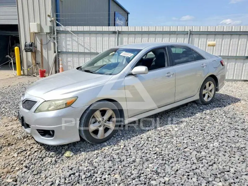 2010 Toyota CAMRY фото