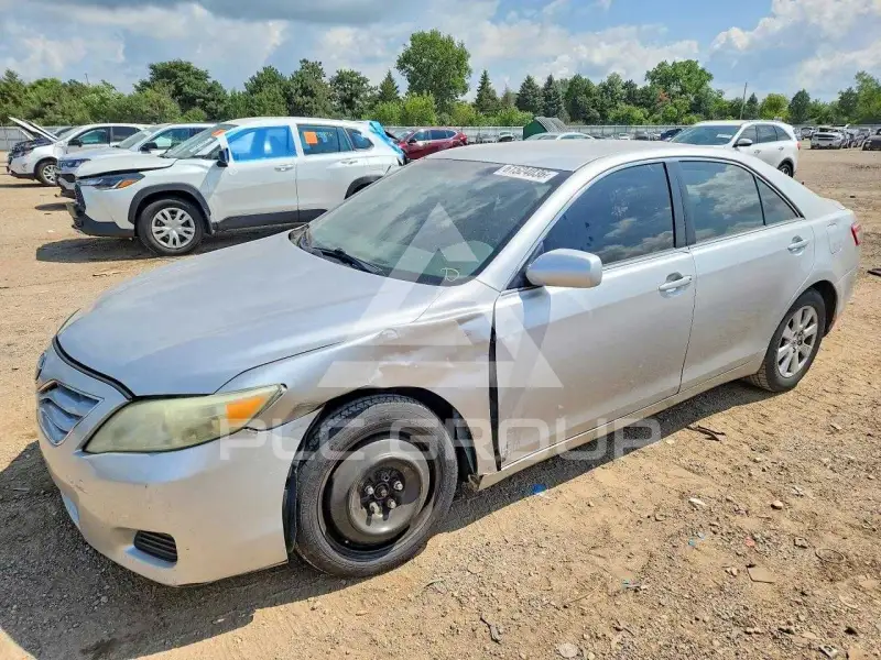 2010 Toyota CAMRY photo