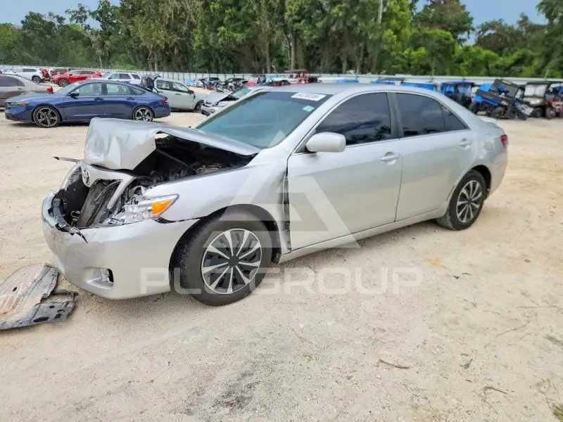 2010 Toyota CAMRY photo