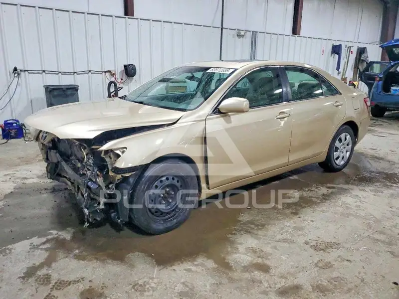 2010 Toyota CAMRY фото