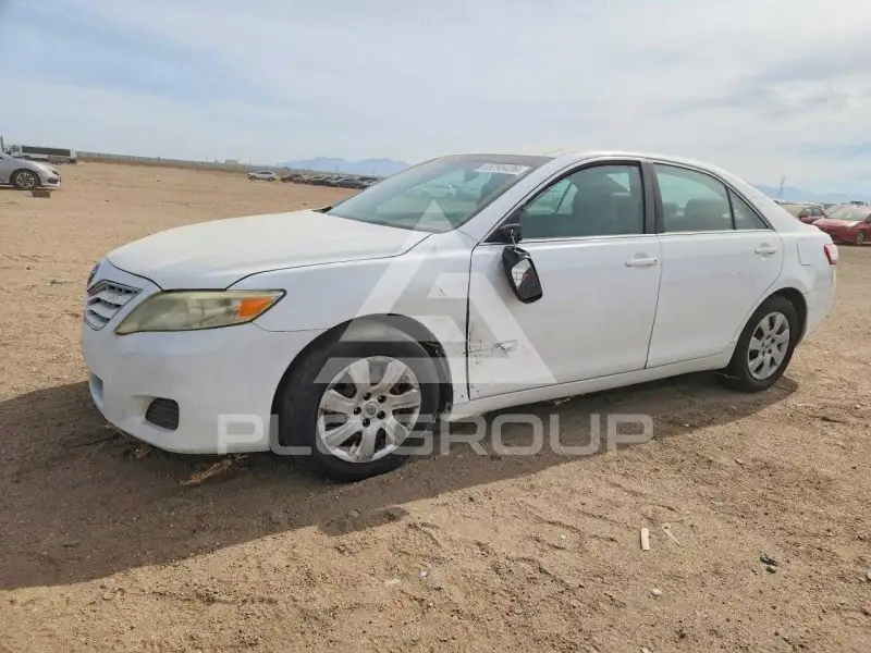 2010 Toyota CAMRY photo