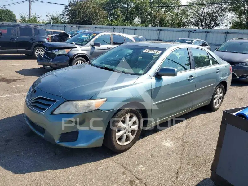 2010 Toyota CAMRY photo