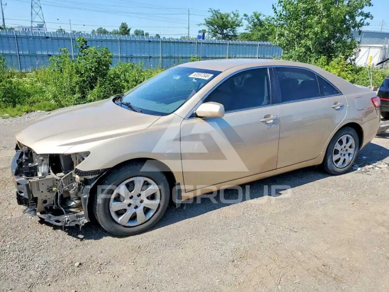2010 Toyota CAMRY фото