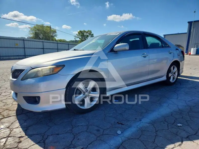 2010 Toyota CAMRY photo