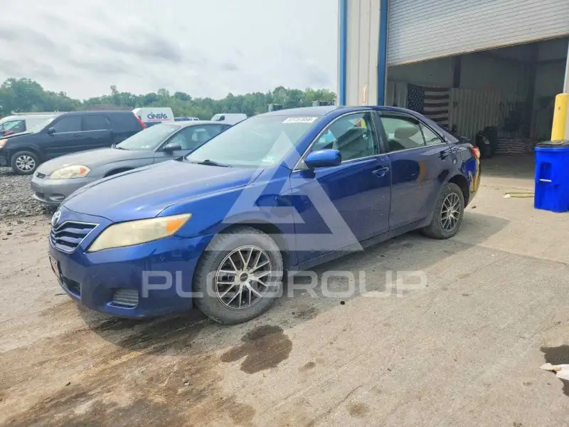2010 Toyota CAMRY photo