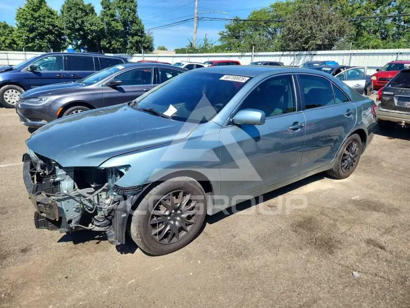 2010 Toyota CAMRY фото