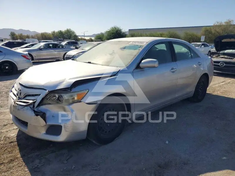 2010 Toyota CAMRY photo