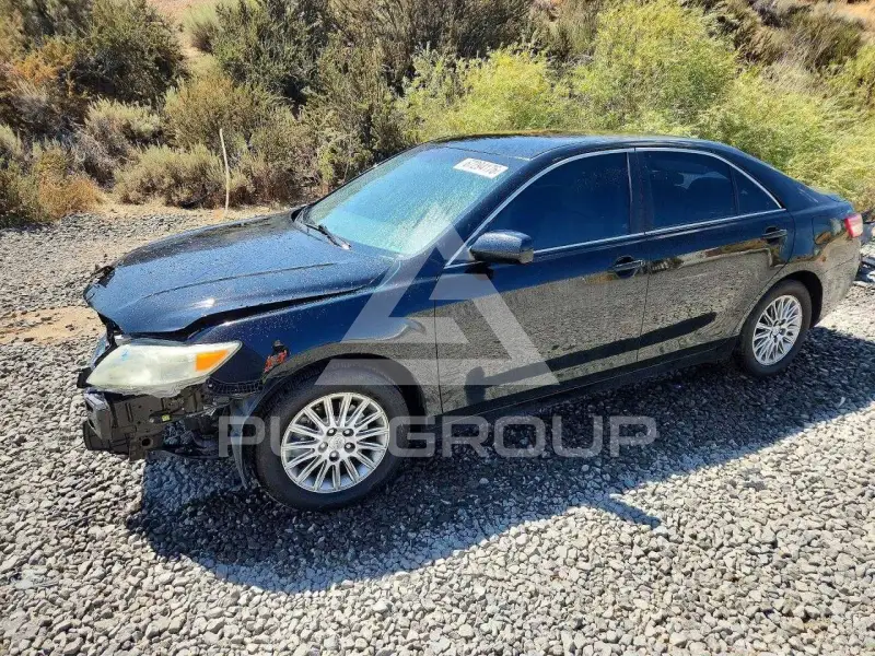2010 Toyota CAMRY фото