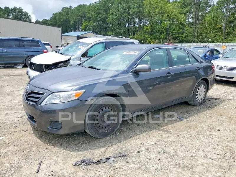 2010 Toyota CAMRY фото