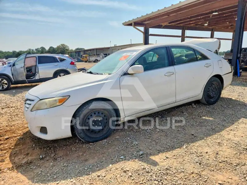 2010 Toyota CAMRY photo