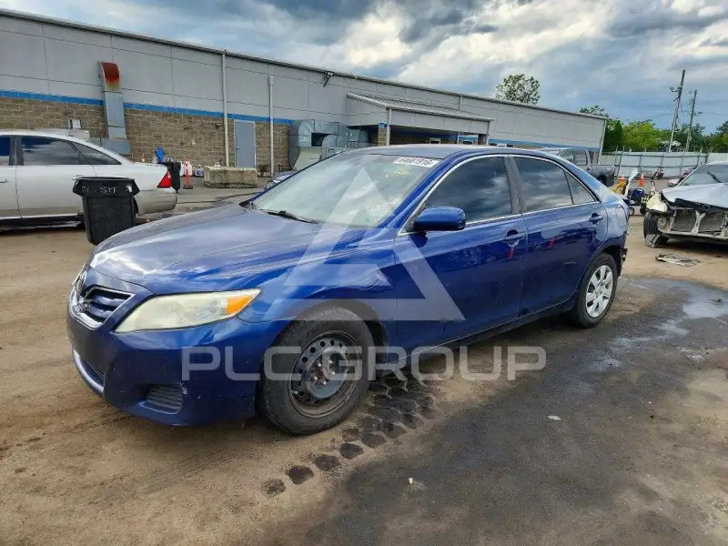 2010 Toyota CAMRY фото