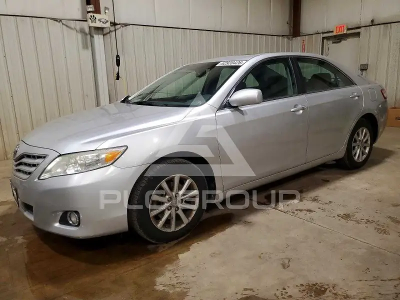 2010 Toyota CAMRY фото