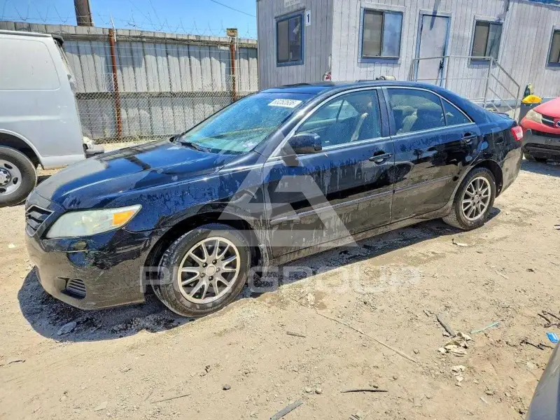 2010 Toyota CAMRY фото