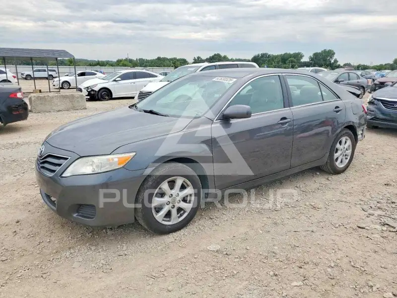 2010 Toyota CAMRY фото