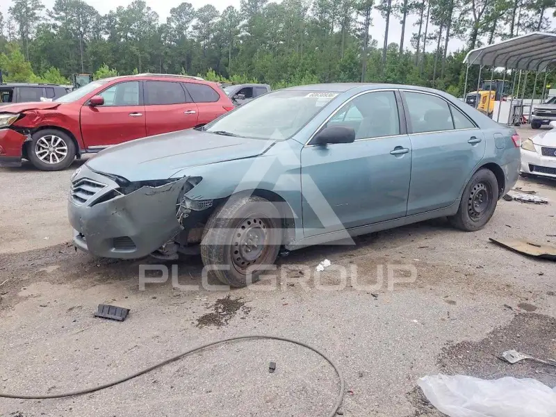 2010 Toyota CAMRY фото